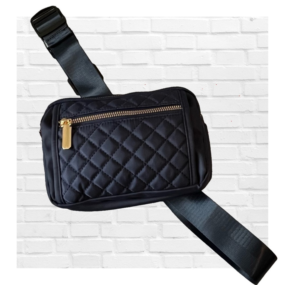 Navy Blue Quilted Crossbody Purse Fanny Pack Travel Gold Hardware Adjustable